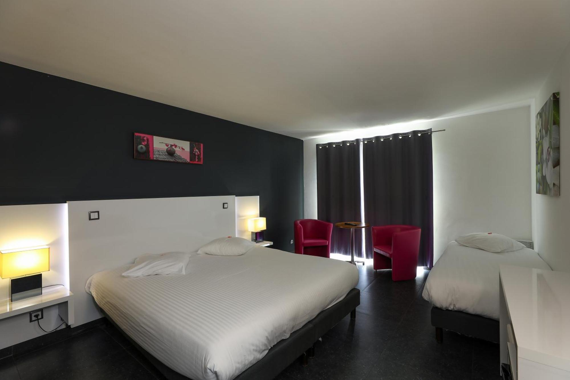 Hotel Bo Rivage Neufchâteau Esterno foto